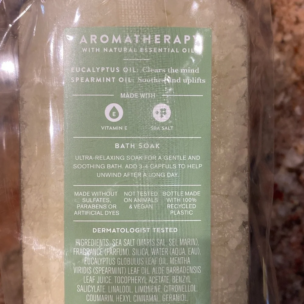 Aromatherapy “Eucalyptus Spearmint” Bath Soak, 17 oz / 481 mL, B&BW, NWT + Wrap